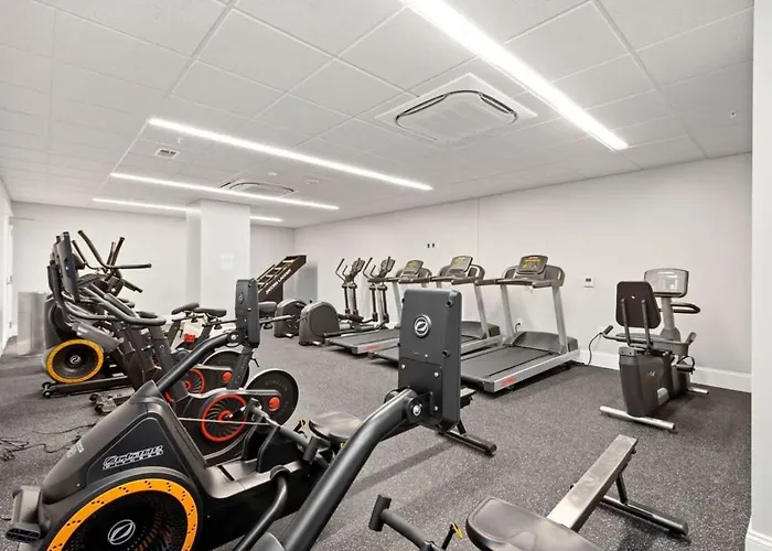 Apartment Cozysuites Trendy 1br Ppg Paints Arena Pitts Pittsburgh